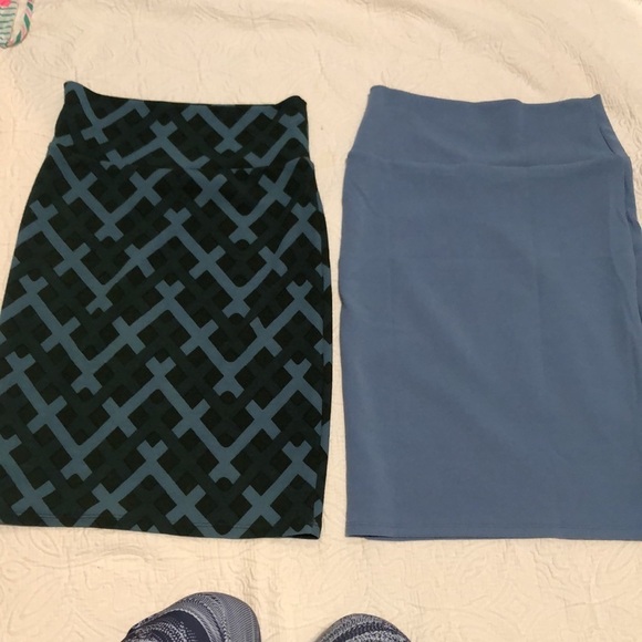 LulaRoe Cassie skirts (2) - Picture 5 of 6